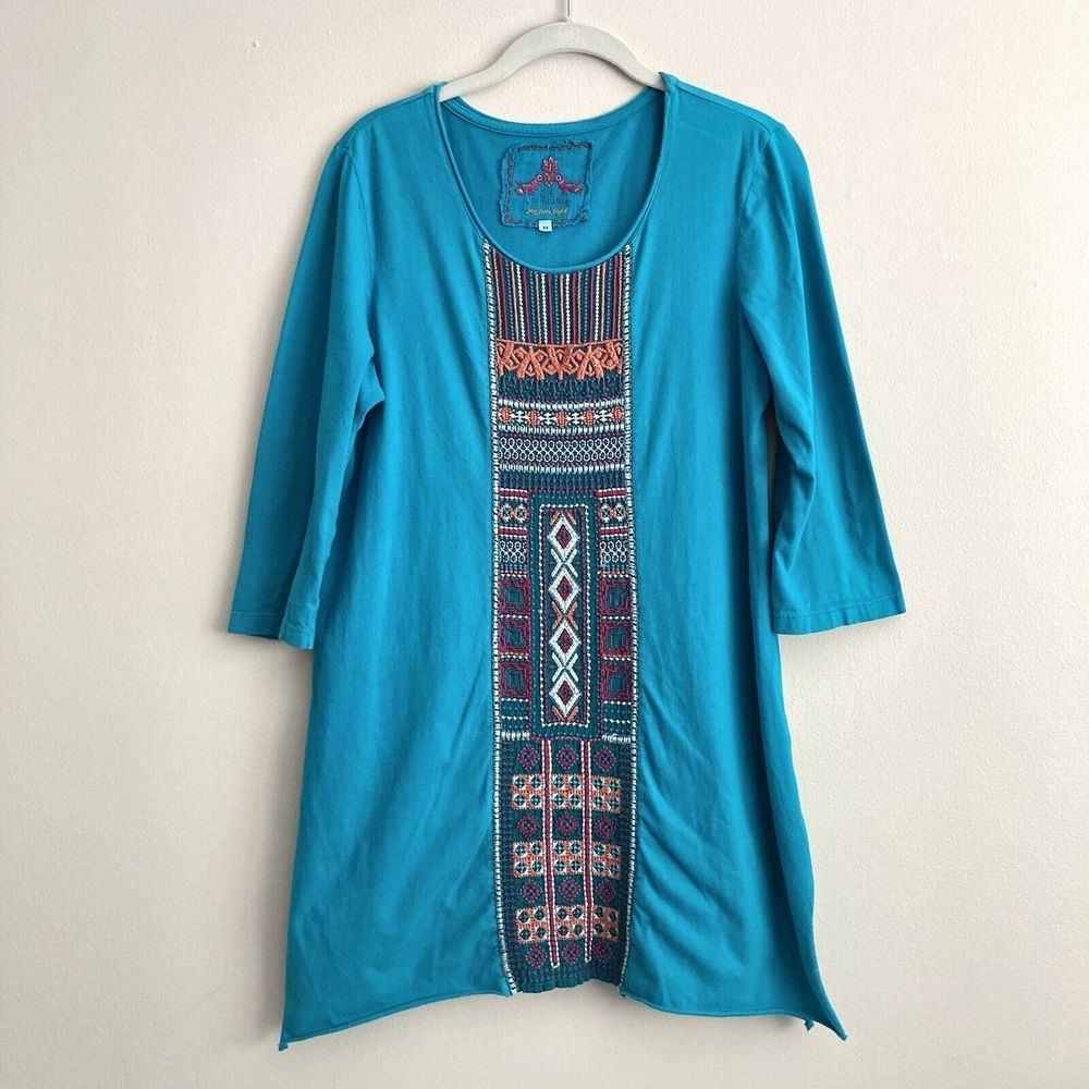 Johnny Was JW Los Angeles Blue Embroidered Tunic Top Size Medium Boho